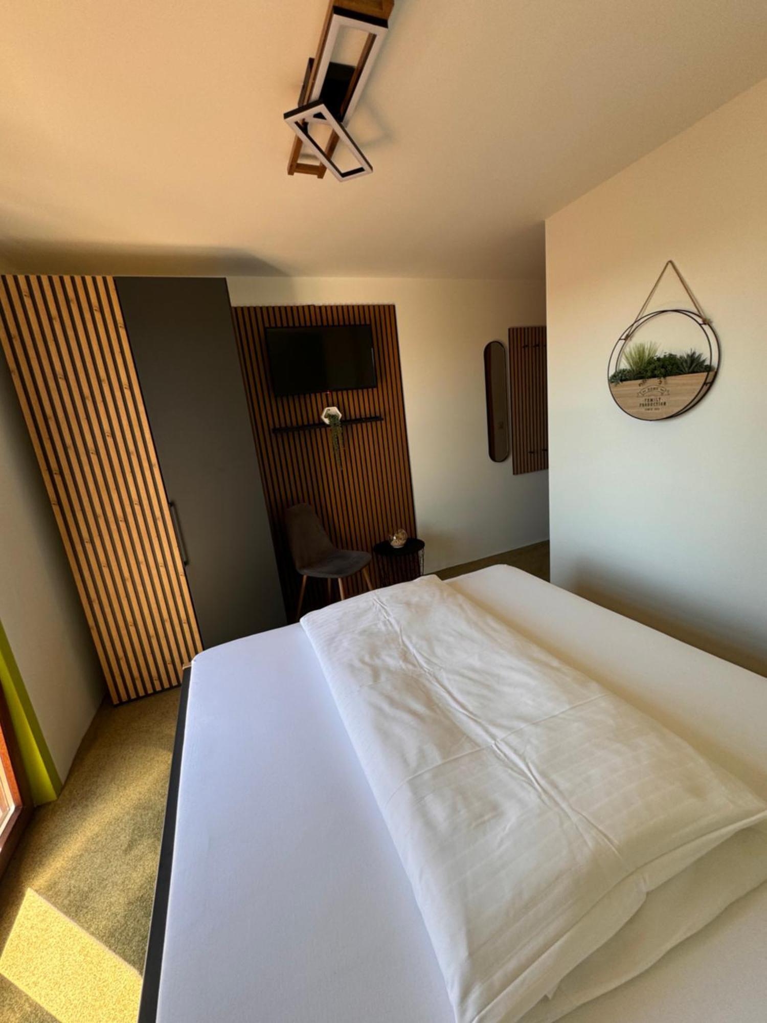 Rebstoeckel Hotell Schweigen-Rechtenbach Eksteriør bilde